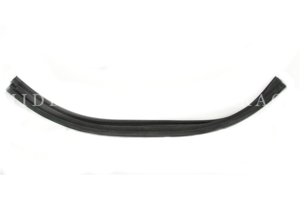 RUBBER SEAL ON DOOR FRONT LOWER 600M	